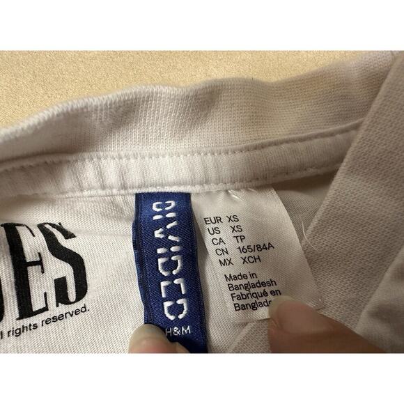 Authentic H&M Licensed GUNS N ROSES T-Shirt XS Long Sleeve with Sleeve Tags GnR - Picture 9 of 11